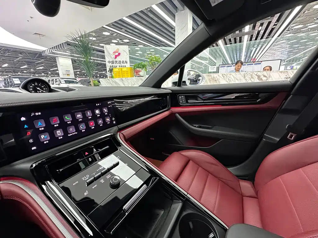 Porsche Panamera — миниатюра 5