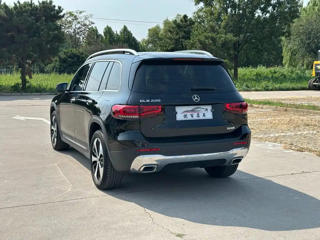 Mercedes-Benz GLB — миниатюра 4