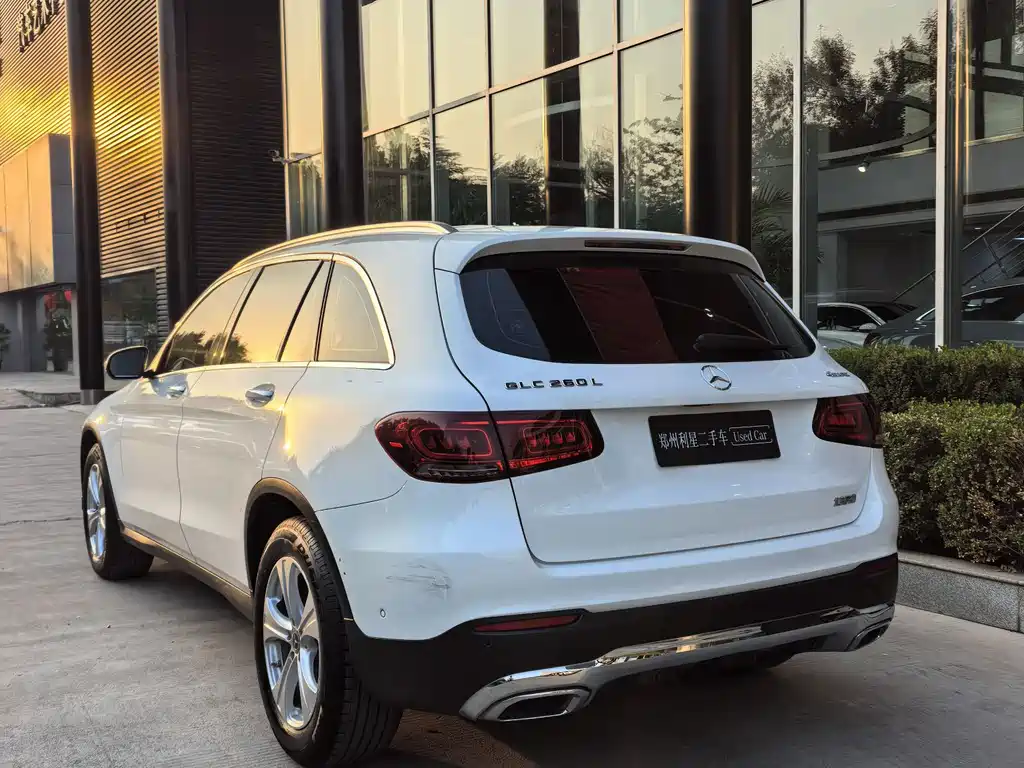Mercedes-Benz GLC — миниатюра 12