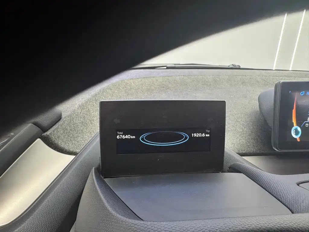 BMW i3 (Import) — миниатюра 14