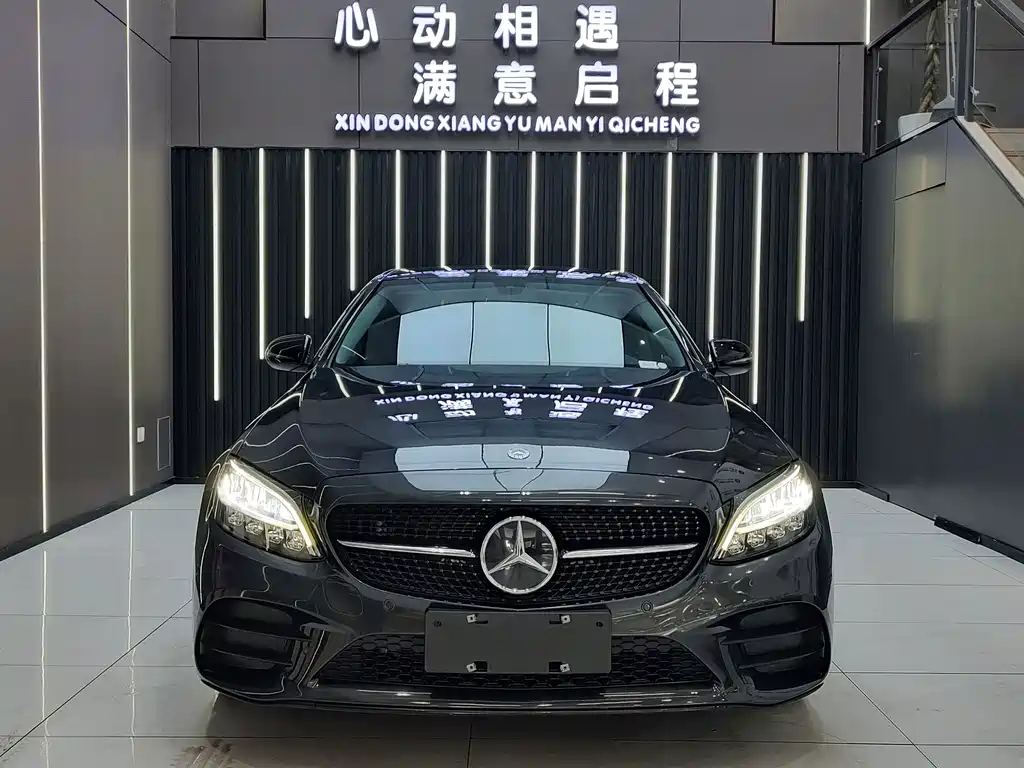 Mercedes-Benz C-Class — миниатюра 2