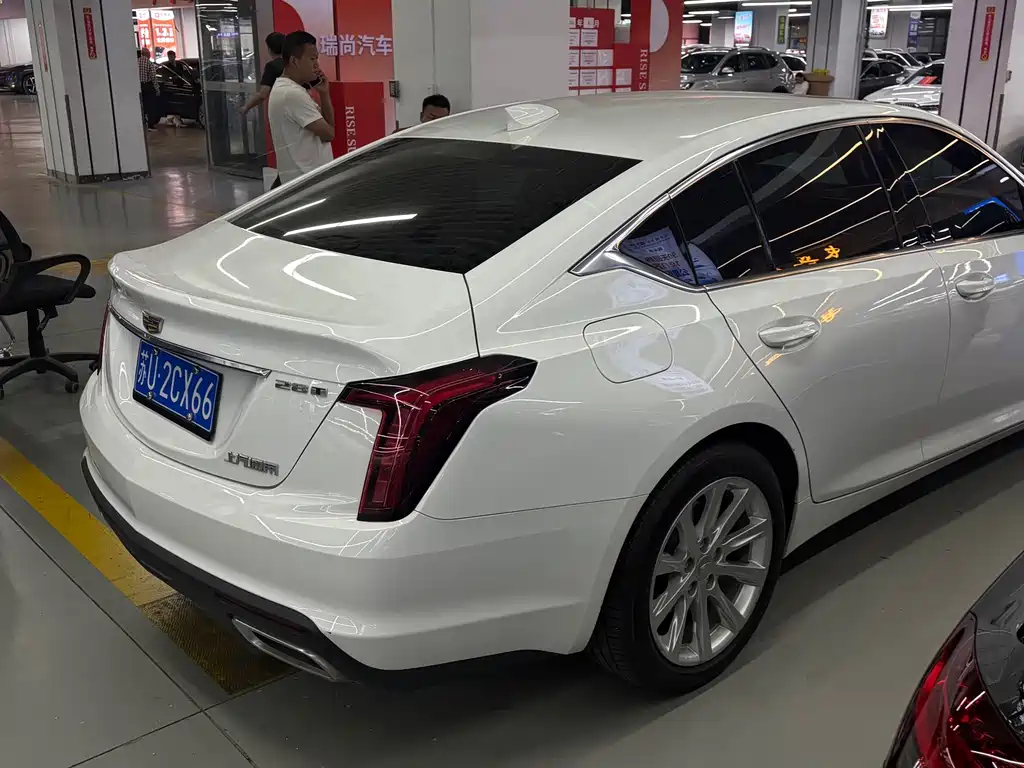 Cadillac CT5 — миниатюра 7