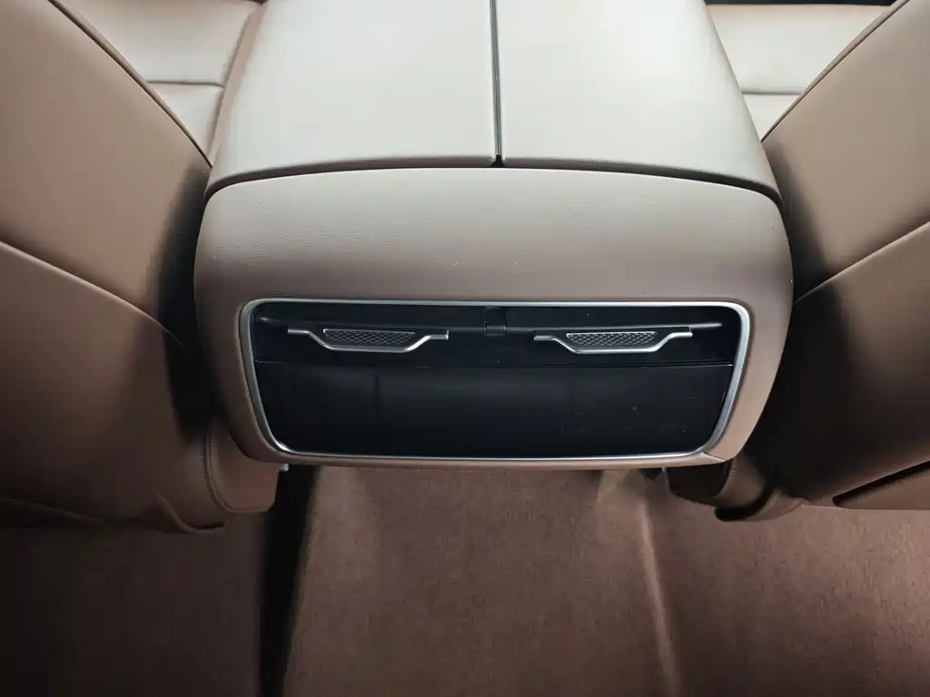 TANK TANK 700 NEW ENERGY