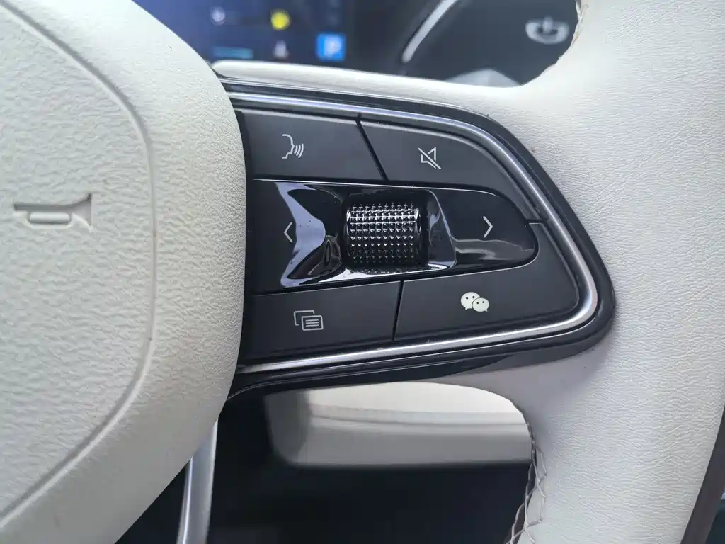Geely Xingyue L — миниатюра 19
