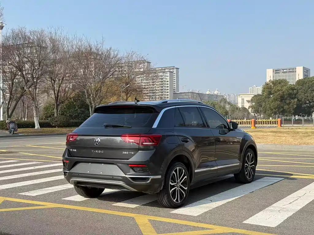 VOLKSWAGEN T ROC EXPLORING SONGS