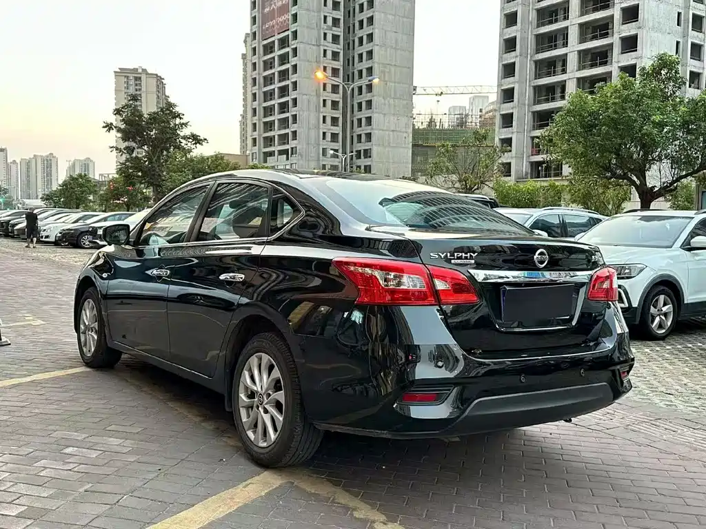 Nissan Sylphy — миниатюра 7