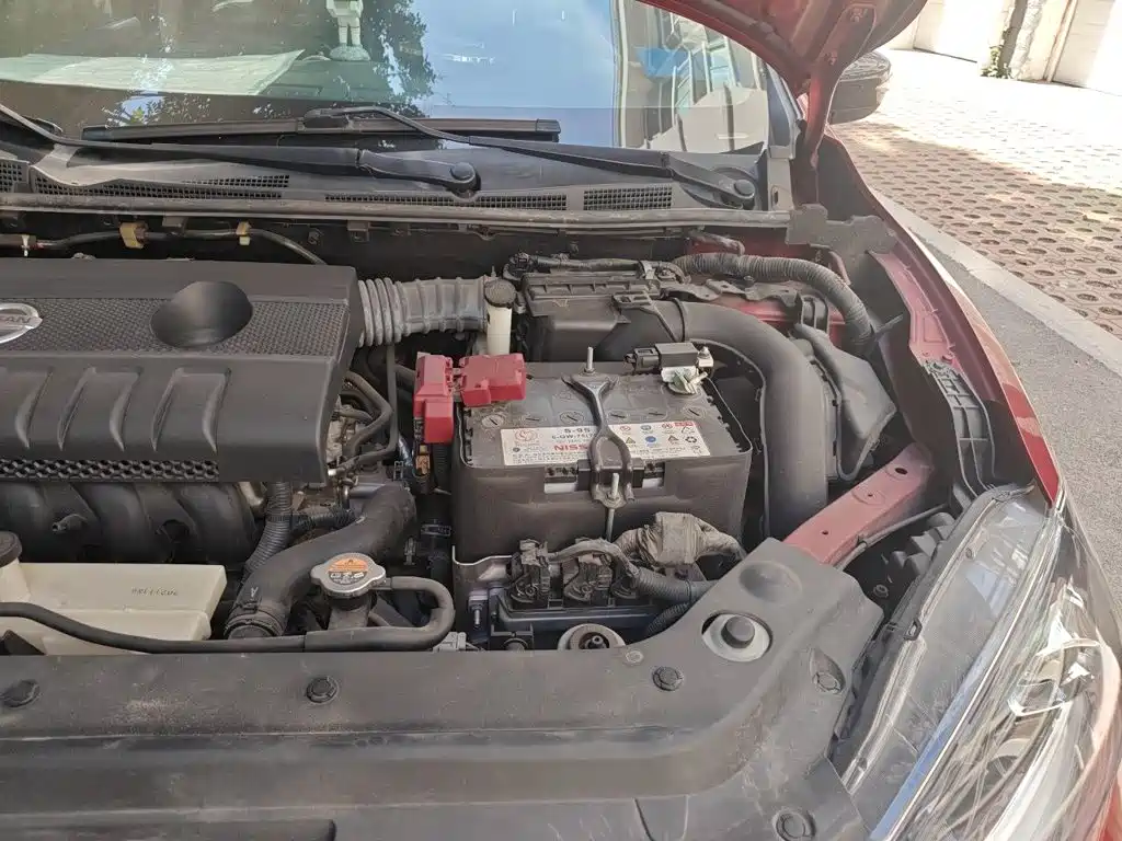 Nissan Tiida — миниатюра 20