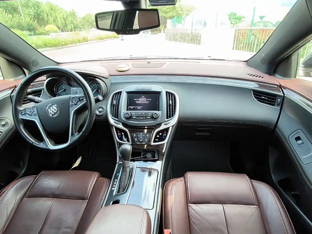 Buick LaCrosse — миниатюра 20