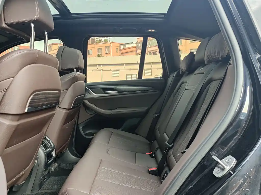 BMW X3 — миниатюра 12