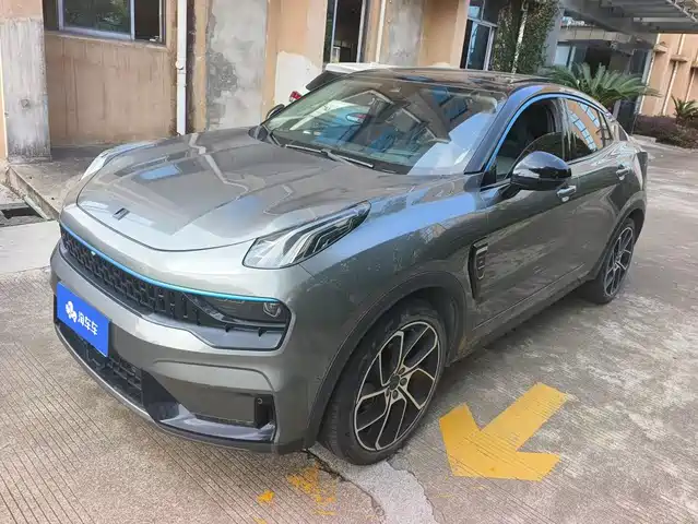 Lynk & Co 05