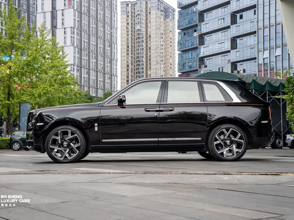 ROLLS-ROYCE CULLINAN