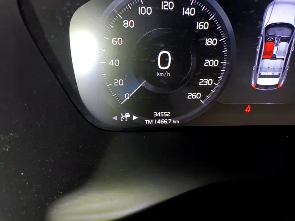 Volvo XC40 — миниатюра 13