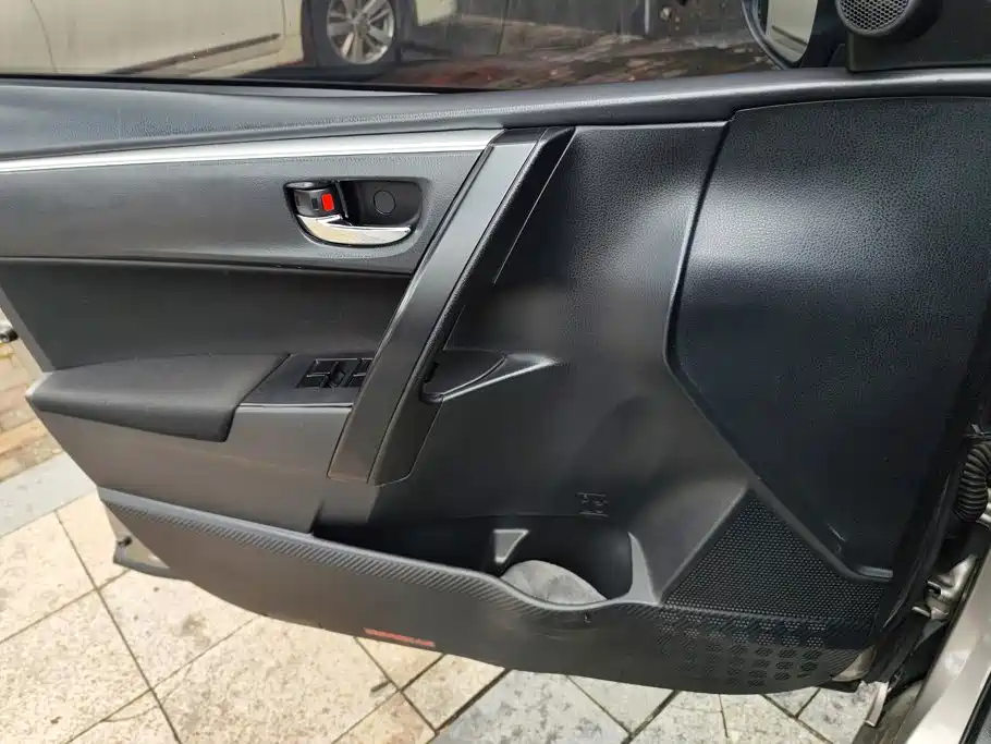Toyota Corolla — миниатюра 7