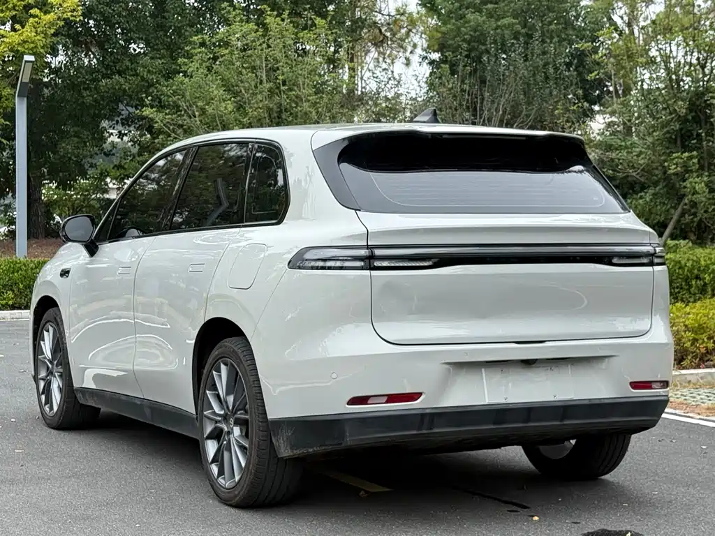 Leapmotor Leapmotor C10 — миниатюра 6