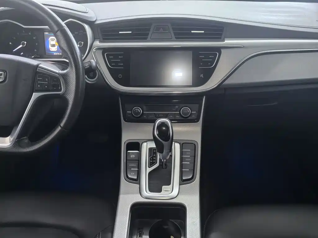 Geely Emgrand GL — миниатюра 10