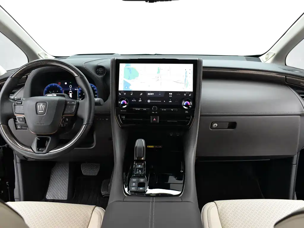 Toyota Vellfire — миниатюра 8