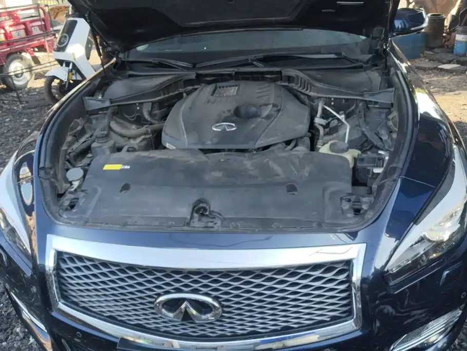 Infiniti Q70 — миниатюра 10
