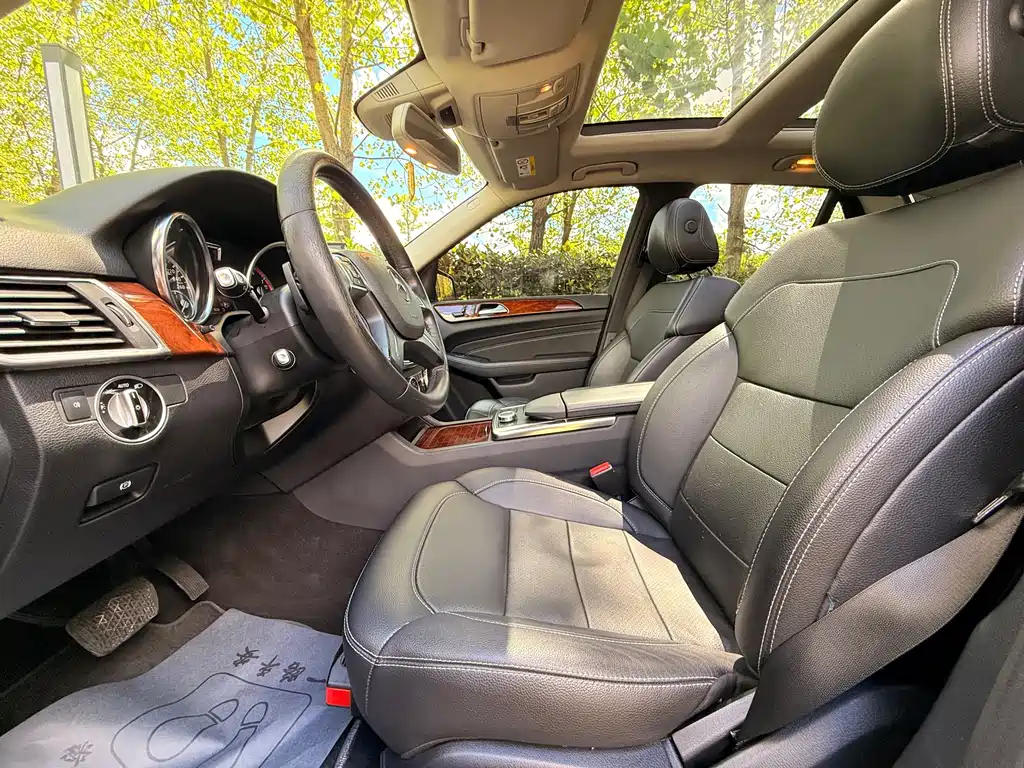 Mercedes-Benz M-Class — миниатюра 6