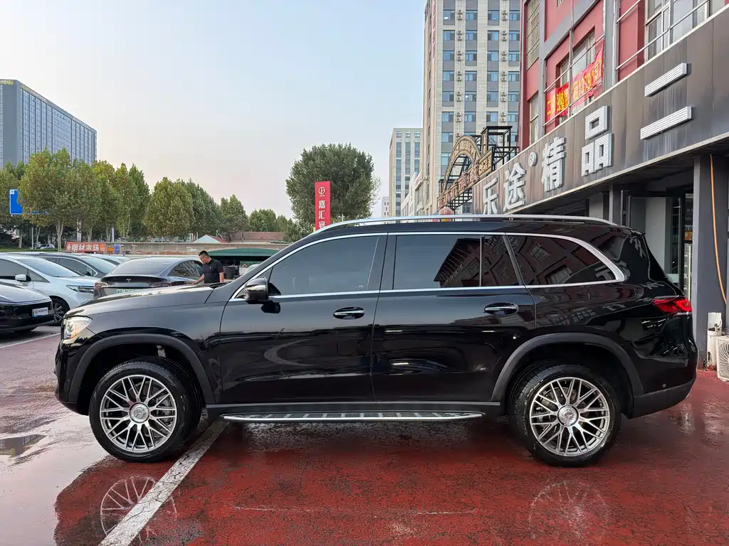 Mercedes-Benz GLS — миниатюра 3