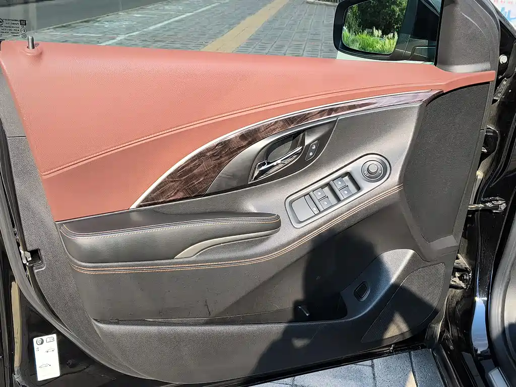 Buick LaCrosse — миниатюра 15