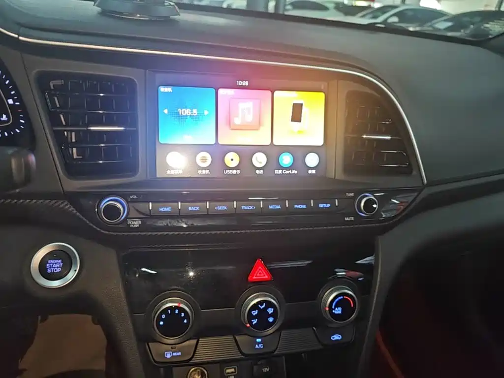 Hyundai Elantra — миниатюра 13