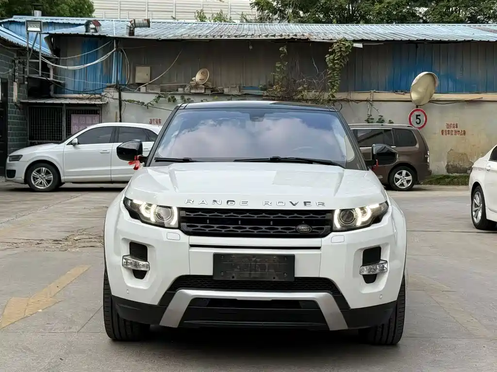 Land Rover Evoque (Import) — миниатюра 2