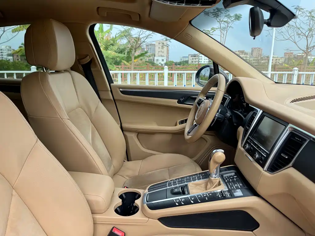 Porsche Macan 2016 Macan 2.0T