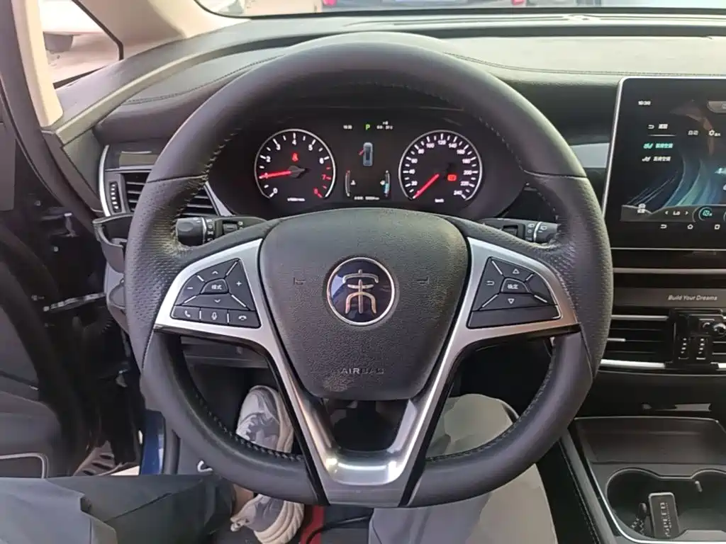 BYD MAX — миниатюра 11