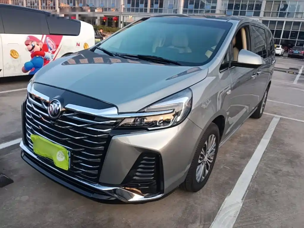 Buick GL8 — миниатюра 2