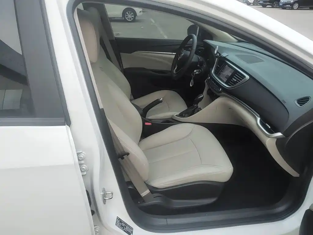 Buick Excelle — миниатюра 25