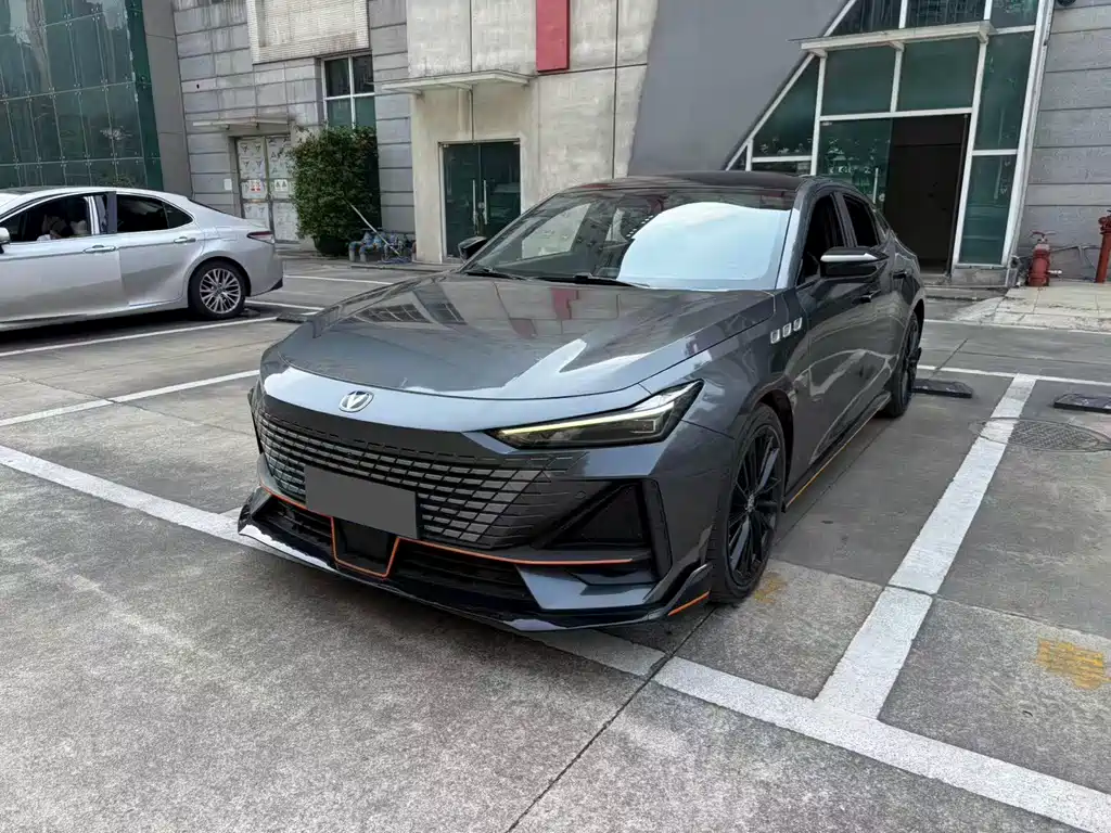 Changan UNI-V 2022