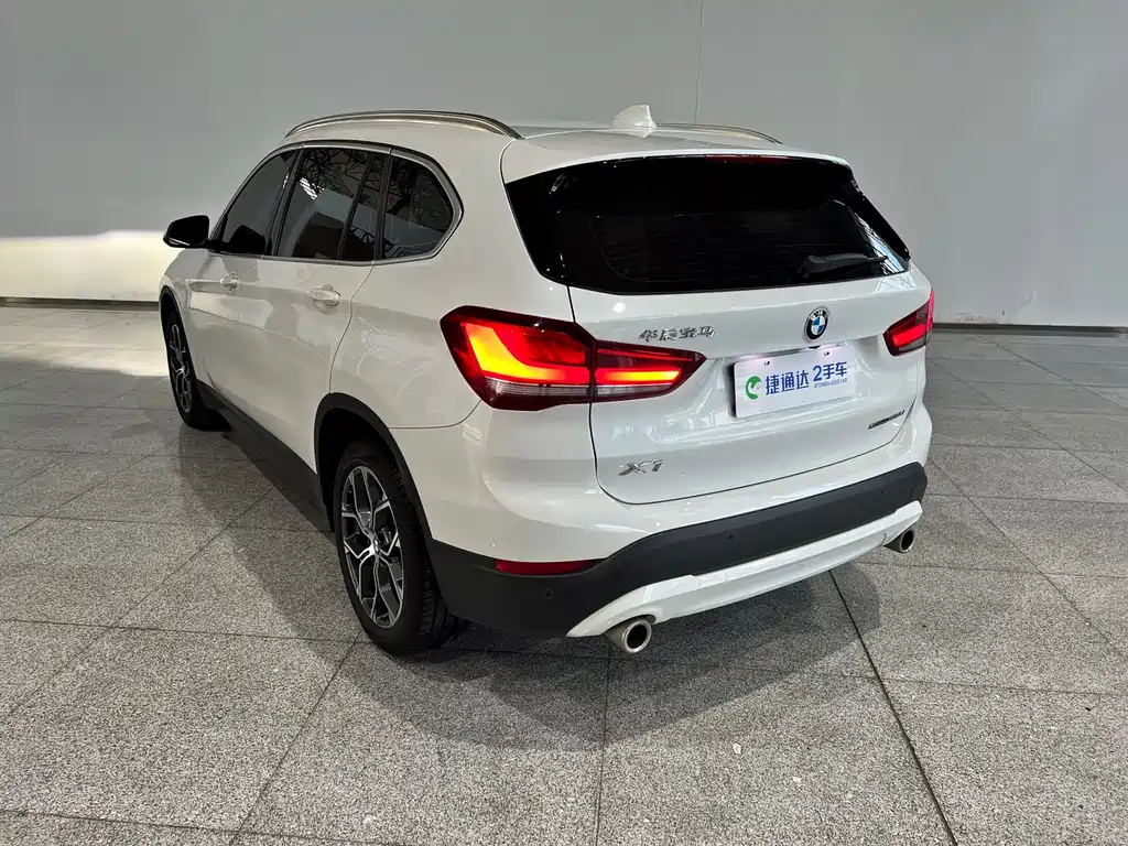 BMW X1 — миниатюра 11