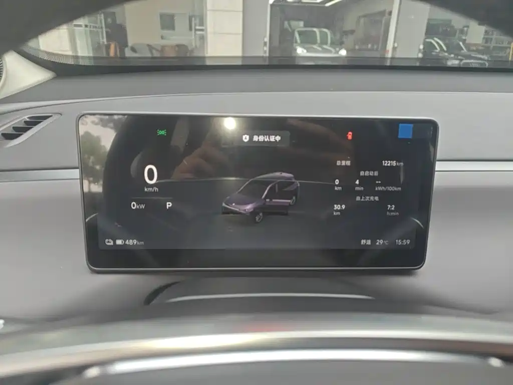Leapmotor Leapmotor C10 — миниатюра 12