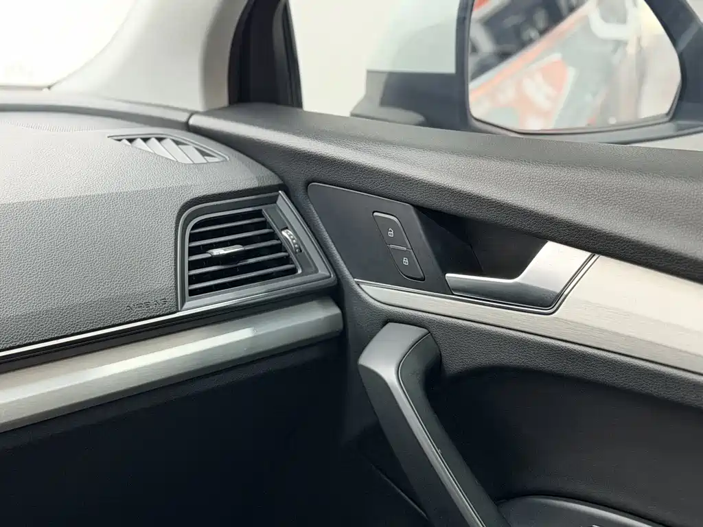Audi Q5L — миниатюра 13