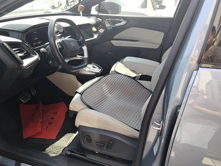 Audi Q4 e-tron — миниатюра 9