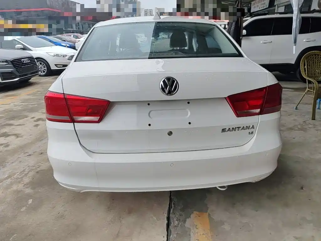 Volkswagen Santana — миниатюра 6