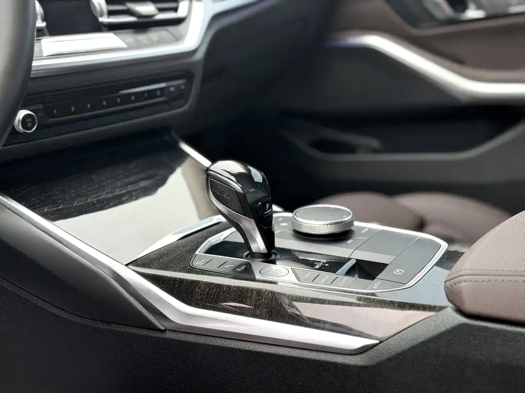 BMW 3 Series — миниатюра 6