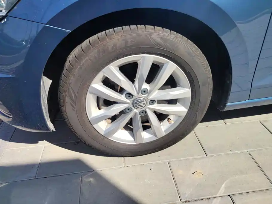 Volkswagen Touran — миниатюра 6