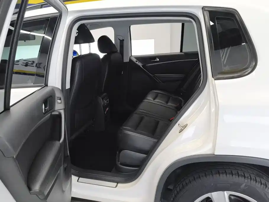 Volkswagen Tiguan — миниатюра 11