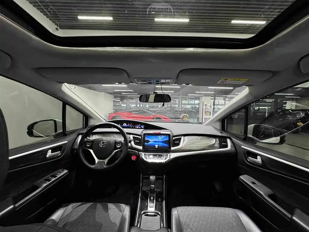 Honda Jade — миниатюра 17