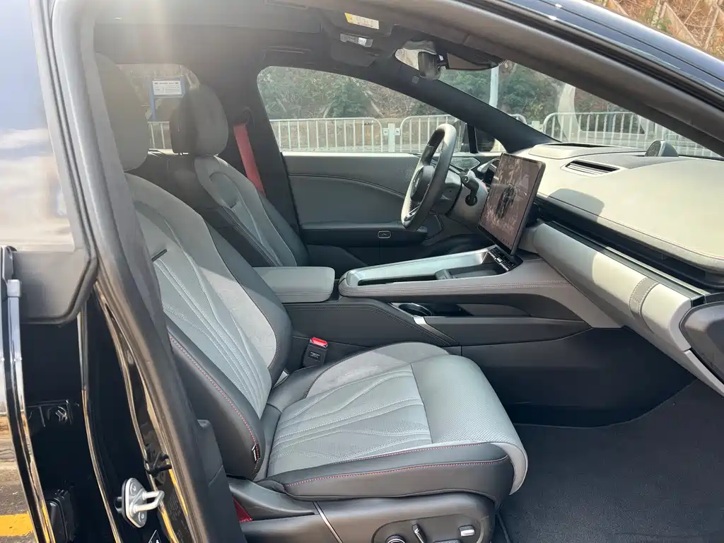 ZEEKR EXTREME KRYPTON 007