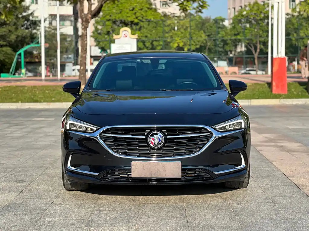 Buick LaCrosse — миниатюра 2
