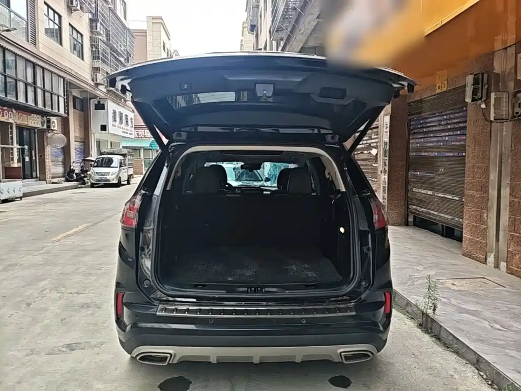 Ford Edge — миниатюра 19