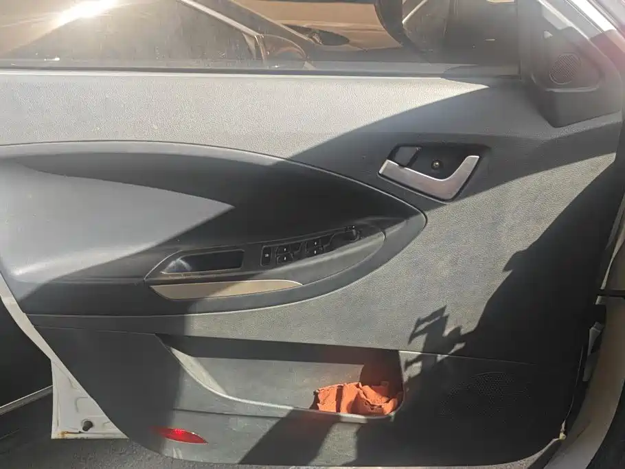Geely GX7 — миниатюра 7