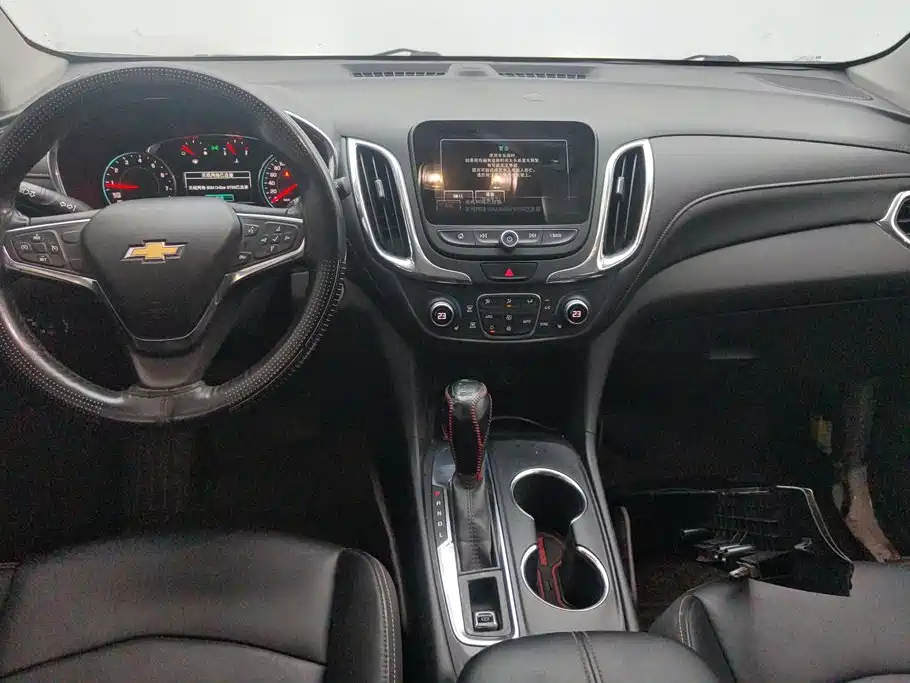 Chevrolet Equinox — миниатюра 12
