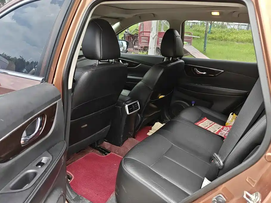 Nissan X-Trail — миниатюра 11