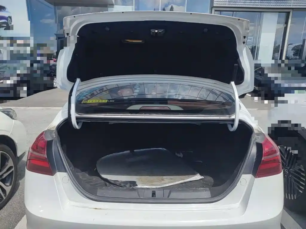 Geely Emgrand — миниатюра 24