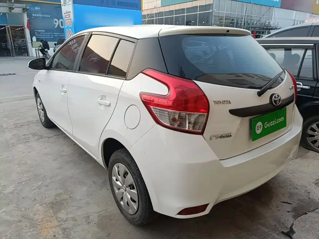 Toyota Yaris L — миниатюра 23