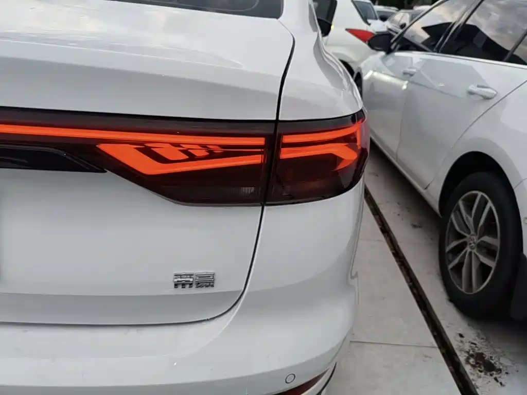 Geely Emgrand — миниатюра 8
