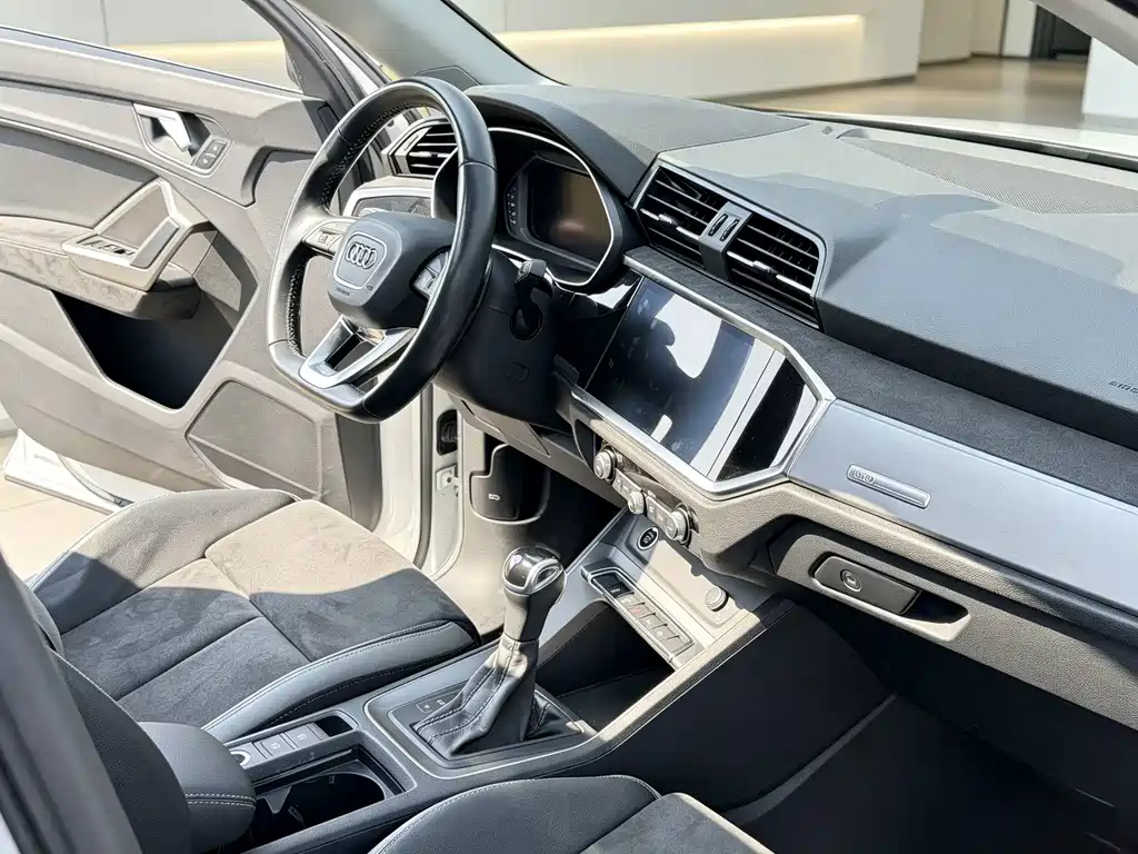 Audi Q3 — миниатюра 15